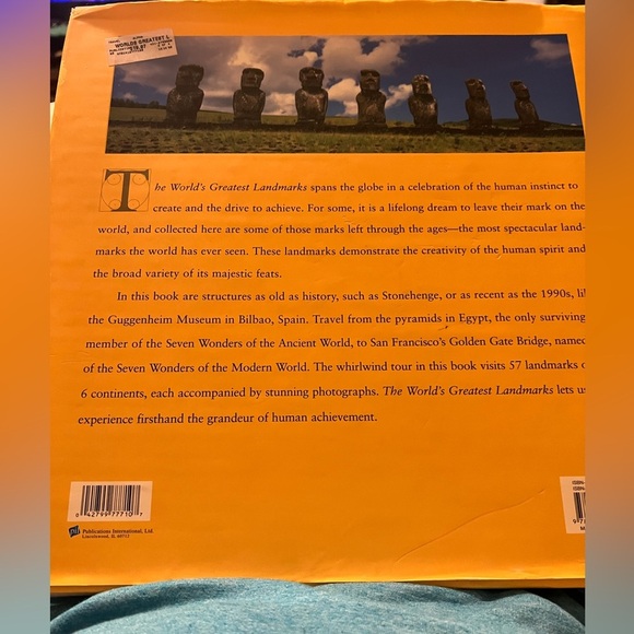 Worlds greatest landmarks book - Picture 2 of 2